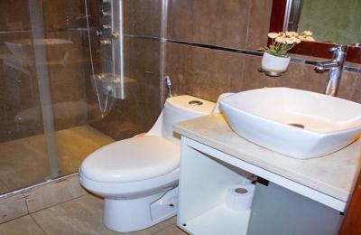 VENTA DE CASA DE 3 PISOS EN ALAMEDA COUNTRY CLUB